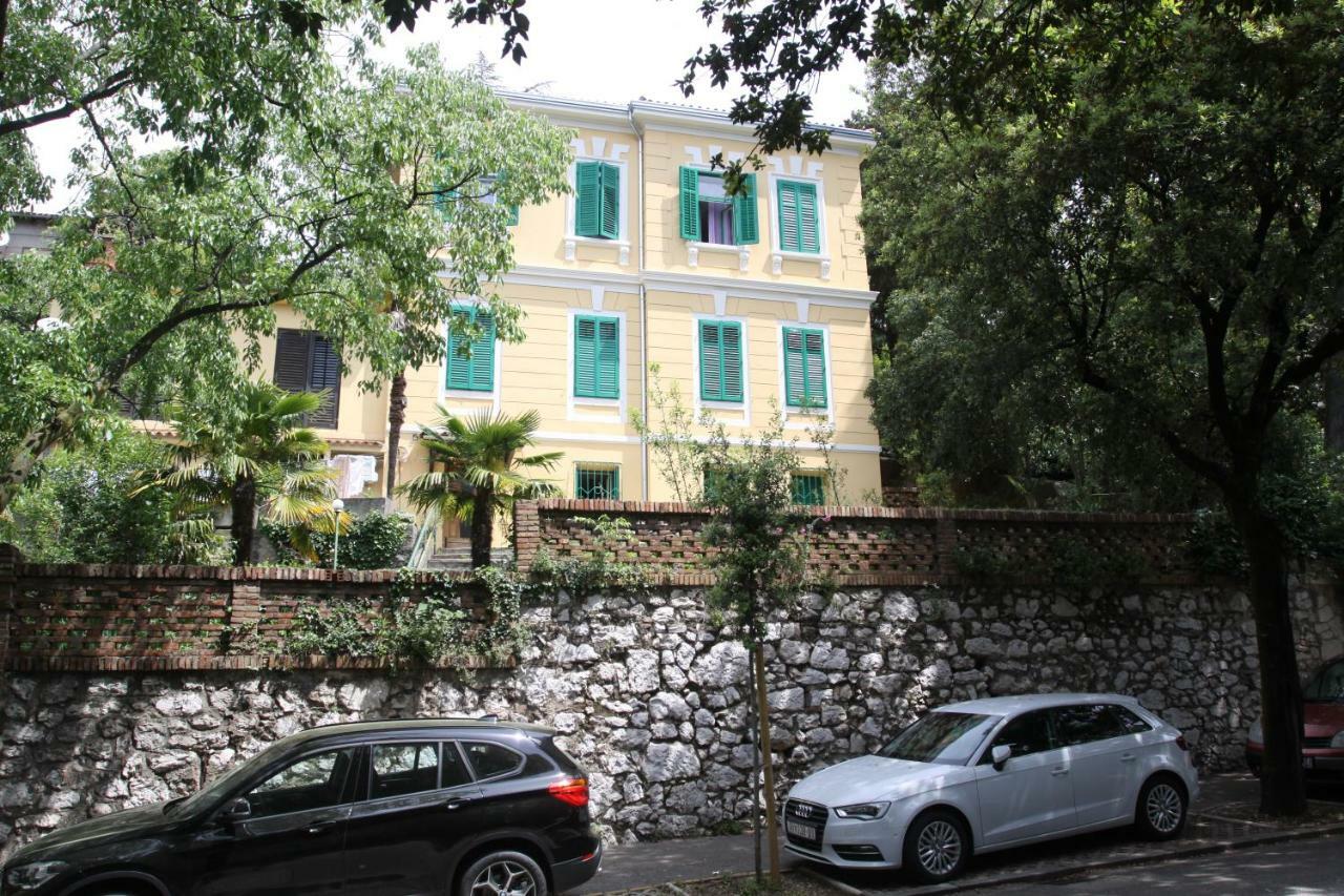 Apartman Bulevard Apartment Rijeka Exterior foto
